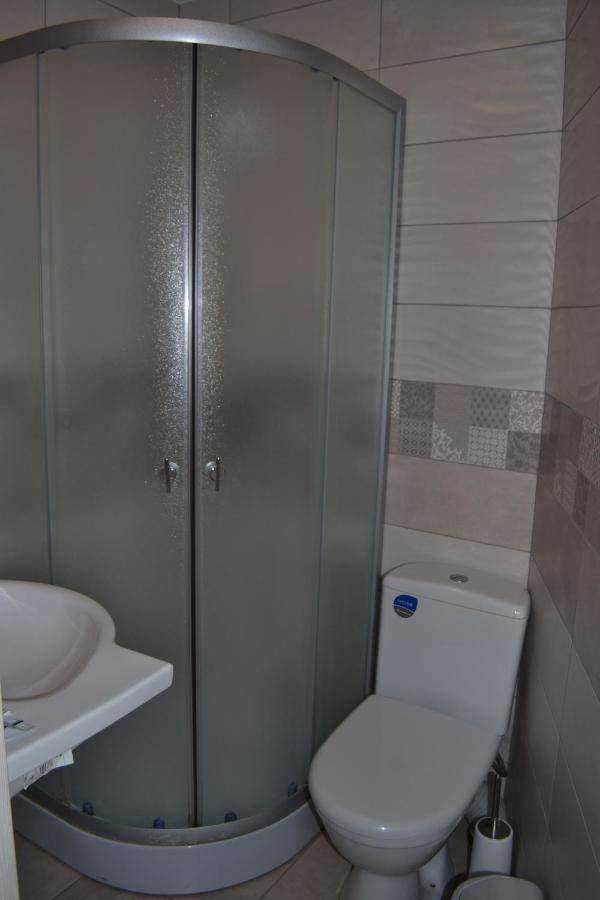 Art Hotel Chernivtsi Luaran gambar