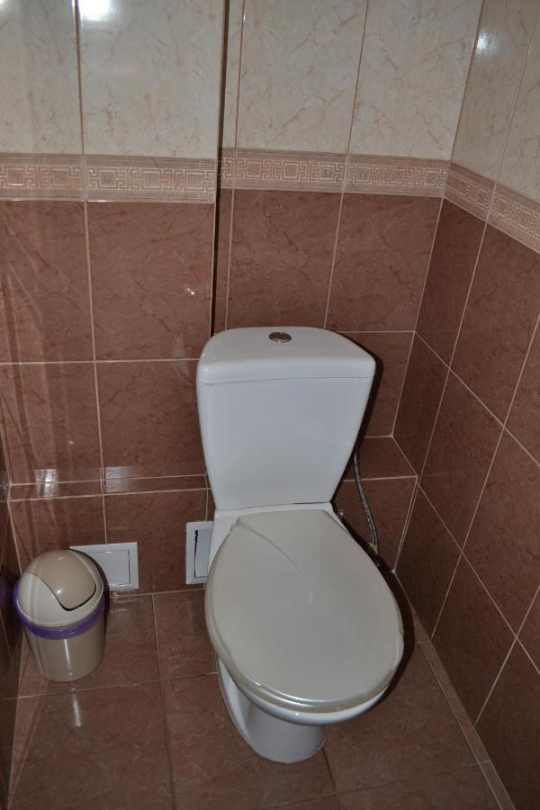Art Hotel Chernivtsi Luaran gambar
